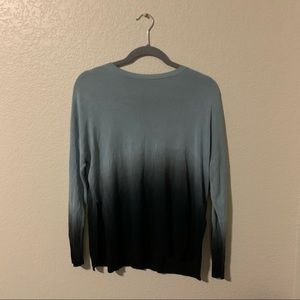 Ombré sweater 💙